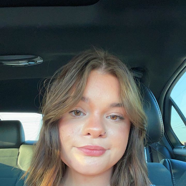 Profile Picture of Adeline Yates (@adeemae02) on Tiktok