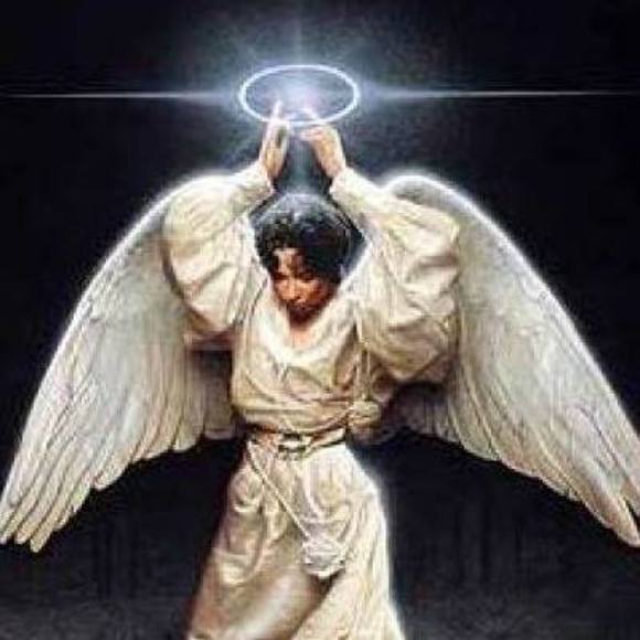 Profile Picture of Jacquelyn Gore (@curvy1) on Poshmark