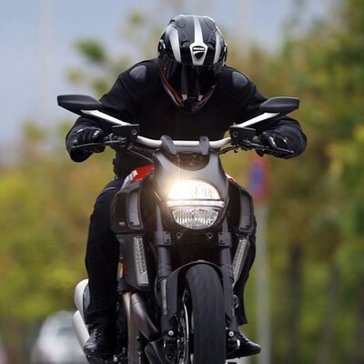 Profile Picture of Bob (@DucatiBobY) on Twitter