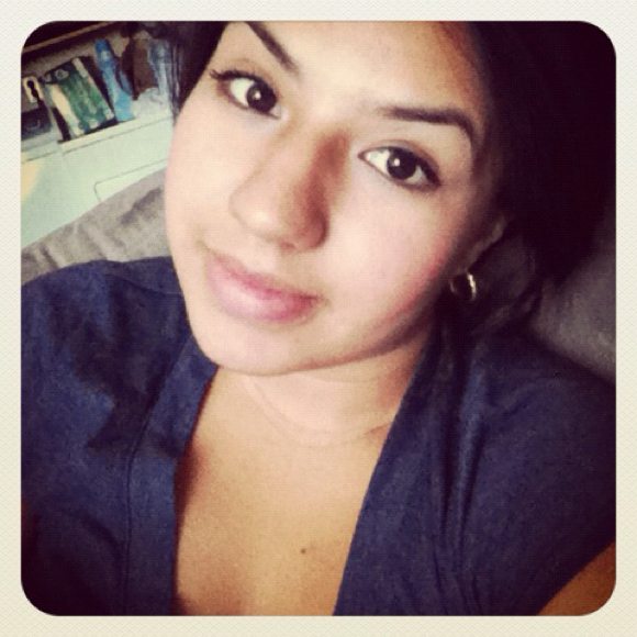 Profile Picture of Linda Parga (@guachota) on Poshmark
