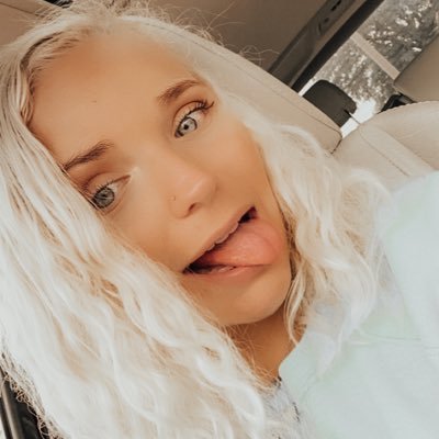 Profile Picture of 𝚊𝚍𝚍𝚒𝚜𝚘𝚗🎃🍂🕷 (@addisontedards) on Twitter