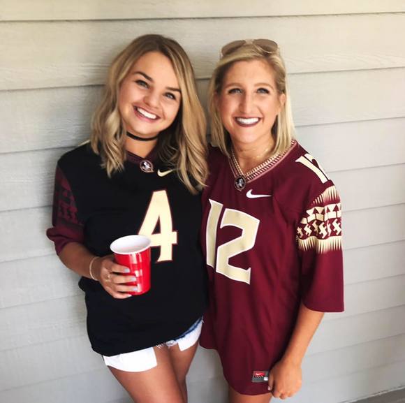 Profile Picture of Ashley Chrabot (@ashleychrabot) on Poshmark