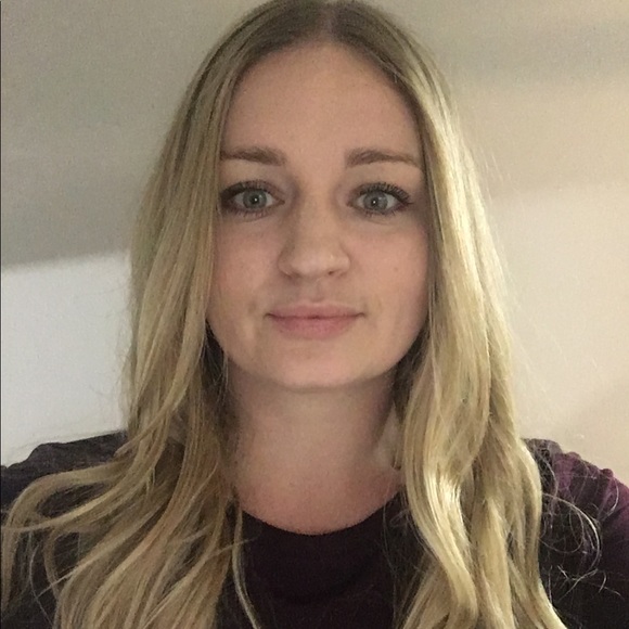 Profile Picture of Brittany Chrintz (@bchrintz) on Poshmark