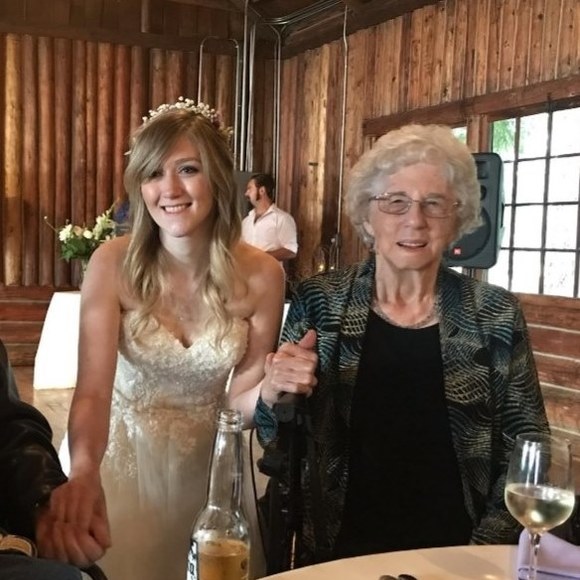 Profile Picture of Christina Corcell (@corcellcc) on Poshmark