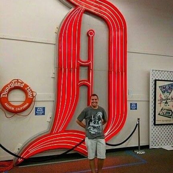 Profile Picture of Wayne Nemec (@waynenemec) on Poshmark