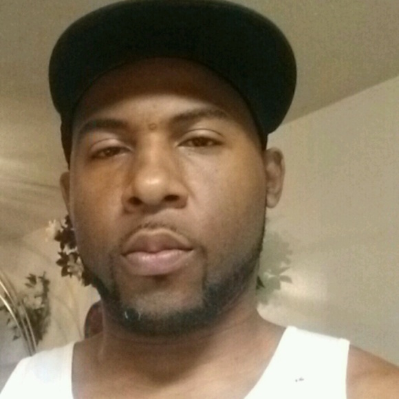 Profile Picture of Otha Taylor jr (@otaylorjr) on Poshmark