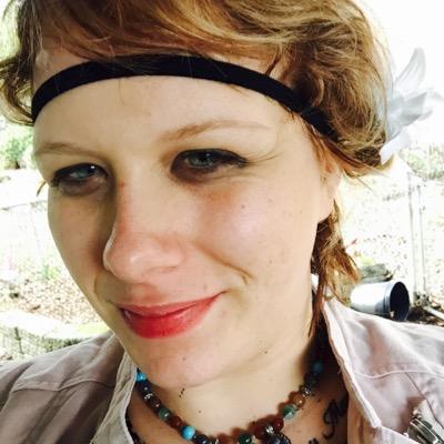 Profile Picture of Cassandra Young (@iecassified) on Twitter