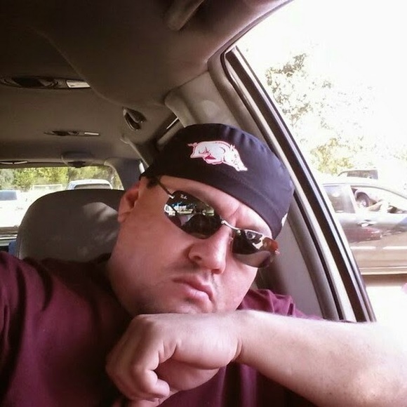 Profile Picture of Cesar Preciado (@cesarpreciado) on Poshmark