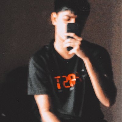 Profile Picture of Karthik Shetty (@geezer_junior) on Twitter