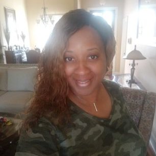 Profile Picture of Tina Magee (@Tinamagee13) on Twitter