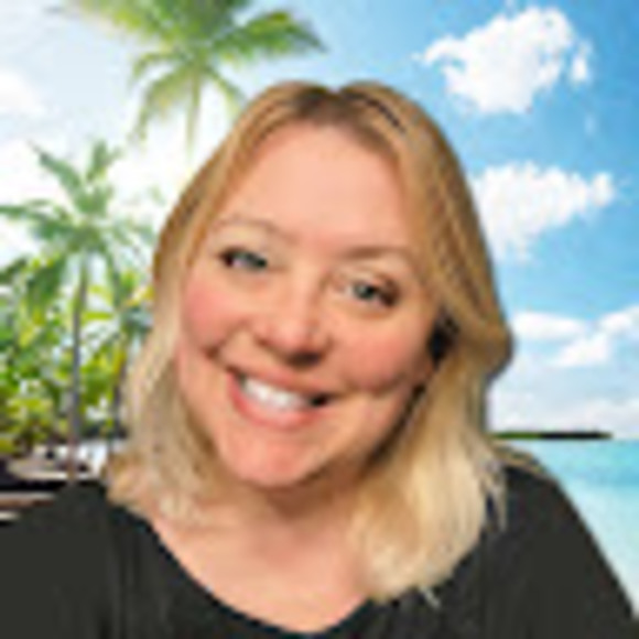 Profile Picture of Jessica lynn Mould (@j_mould) on Poshmark