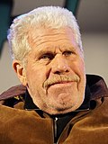 Profile Picture of Ron Perlmanon Wikipedia