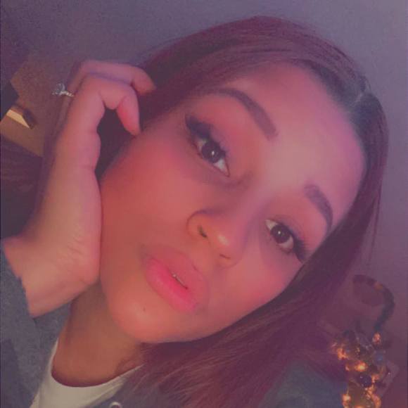Profile Picture of Cheyenne Campbell (@cheyennecampbel) on Poshmark