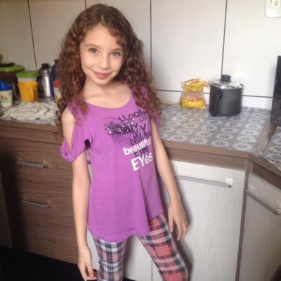 Profile Picture of Isabelle Leo (@isabelle_leo4) on Twitter