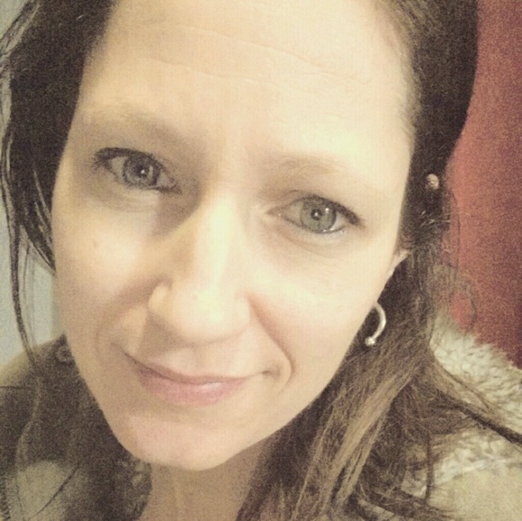 Profile Picture of Shawn Duffy (@shawnmarie13) on Poshmark