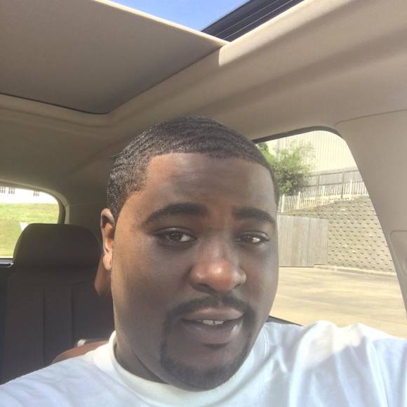 Profile Picture of Jarvis Williams (@jrvsw12) on Poshmark