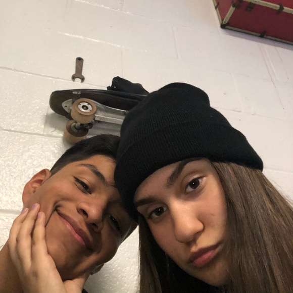 Profile Picture of Valencia Ramirez lorenzo (@valenciarose) on Poshmark