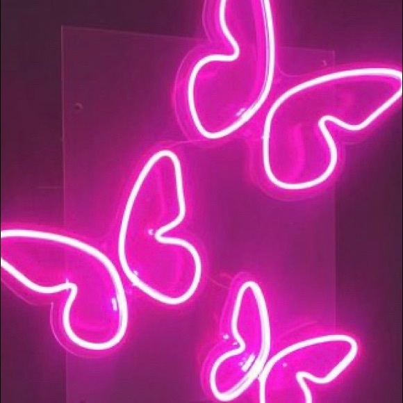 Profile Picture of Jasmine Dagenais (@jasmdage346) on Poshmark