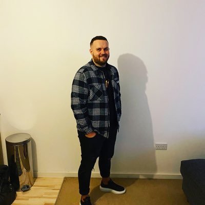 Profile Picture of Robert Smart (@RobSmart99) on Twitter