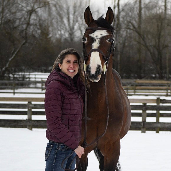 Profile Picture of Jennifer Arnoldt (@dreamscapefarm) on Poshmark