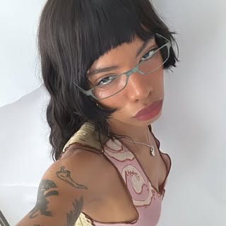 Profile Picture of kirakiradevin (@kirakiradevin) on Instagram