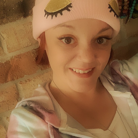 Profile Picture of Tiffany Kelpsch (@angelynsmom) on Poshmark