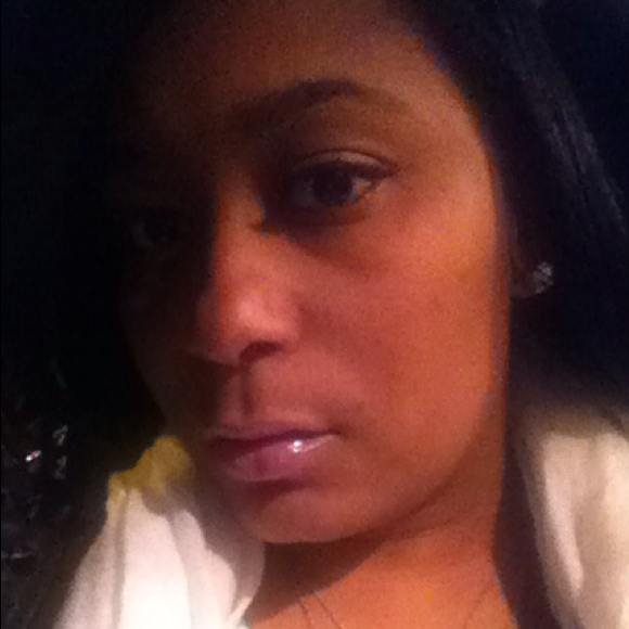 Profile Picture of Jasmine Schultz (@mesolovely21) on Poshmark