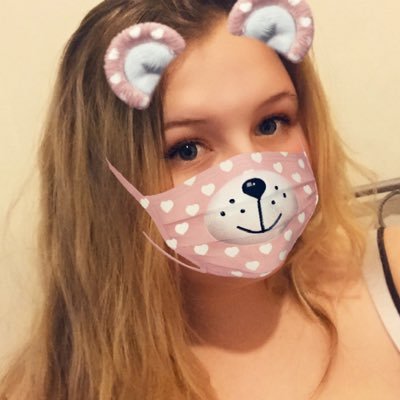 Profile Picture of Charlotte Hobson ❤️ (@CharlotteHobs16) on Twitter