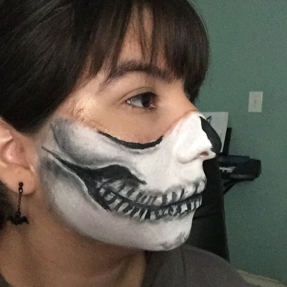 Profile Picture of Daniela Lerma (@dani918) on Poshmark