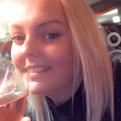 Profile Picture of Lori maguire (@lorimagure) on Tiktok