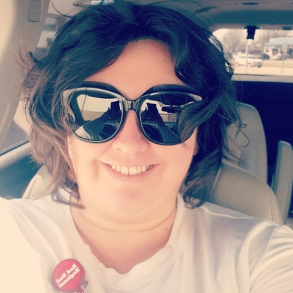 Profile Picture of Crystal Vogel (@crystalvogel85) on Poshmark