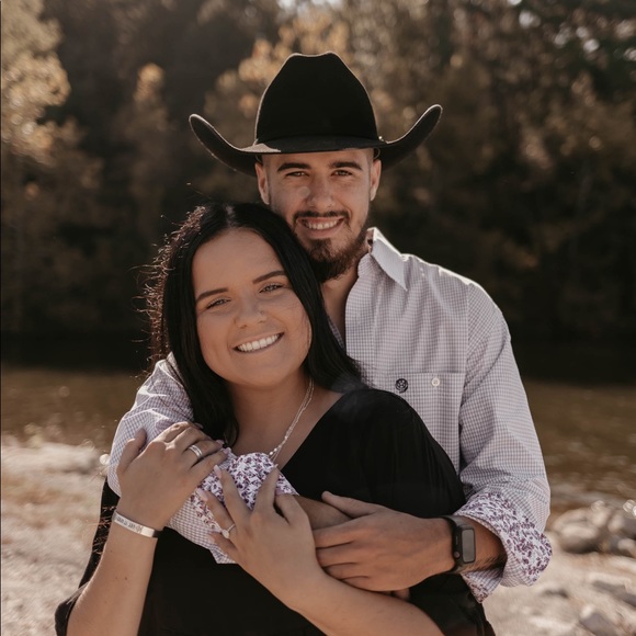 Profile Picture of Kendall Maples (@kendall_maples) on Poshmark