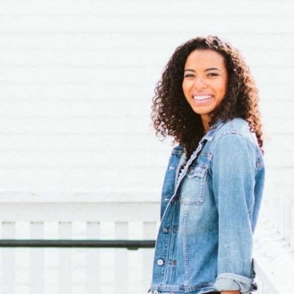 Profile Picture of Merlene Williams (@mmwmmw) on Poshmark