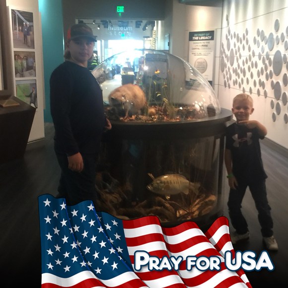 Profile Picture of Brian crystal House (@kizzyshell) on Poshmark