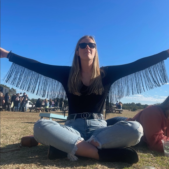 Profile Picture of Shannon Craighead (@scraighead) on Poshmark