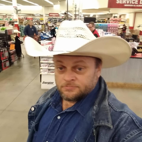 Profile Picture of Brian House (@brian_house) on Poshmark