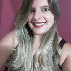 Profile Picture of Amanda Friche (@fricheamanda) on Tiktok