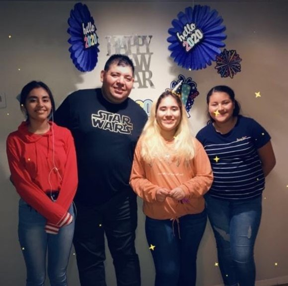 Profile Picture of Gonzalez Gonzalez (@antoniogzz73) on Poshmark