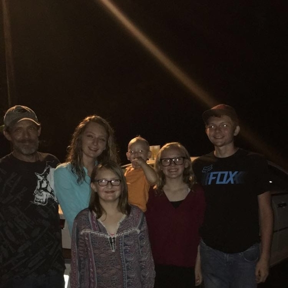 Profile Picture of David Cozart (@davidcozart76) on Poshmark