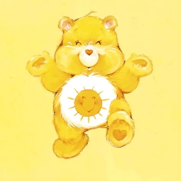 Profile Picture of Lucy Hoang (@portlandiaa) on Poshmark