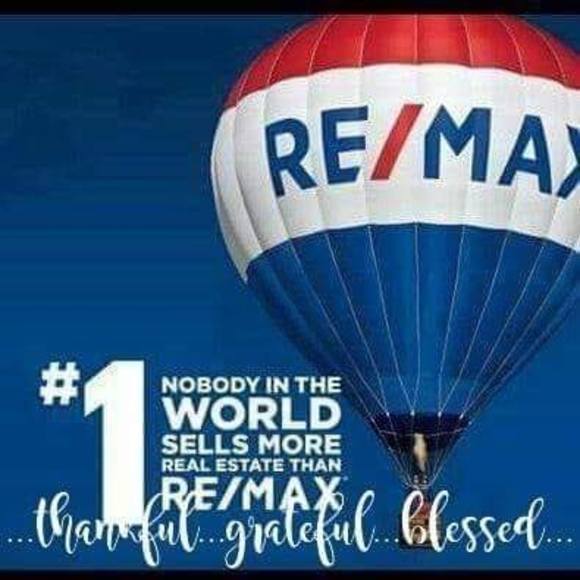 Profile Picture of Brian Lloyd (@brlsr2018) on Poshmark