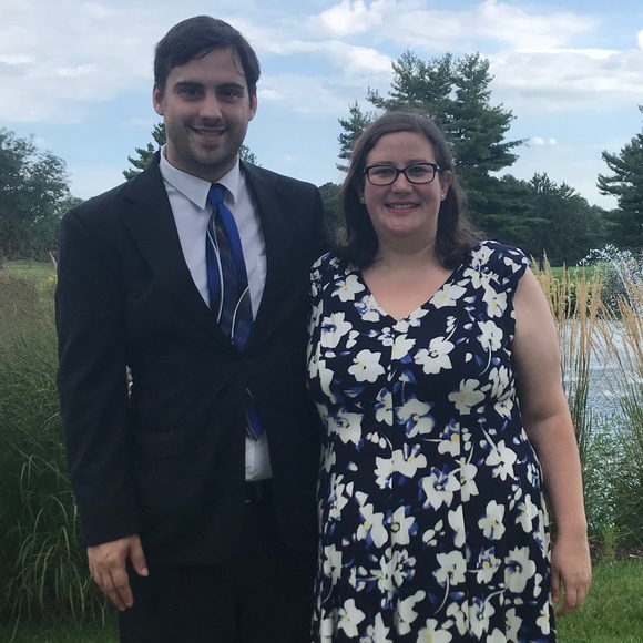 Profile Picture of Lori Ewald (@loriewald) on Poshmark