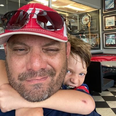 Profile Picture of EMPATHETIC CHRIS (@EnterStandman2) on Twitter