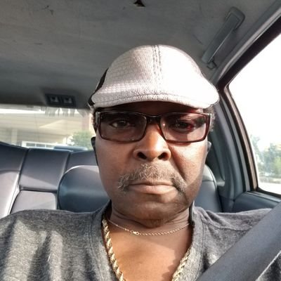 Profile Picture of Claude E. Gray (@ClsudeG) on Twitter