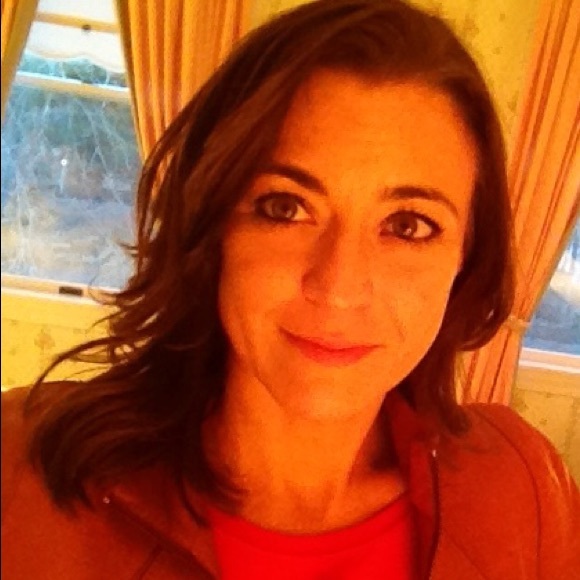 Profile Picture of Alison Abodeely (@abrandt2012) on Poshmark