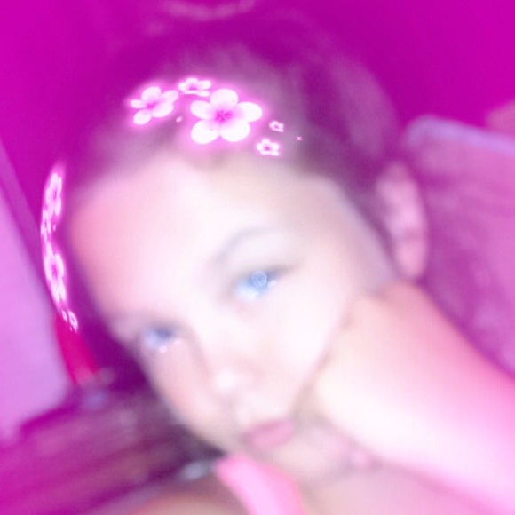 Cassidy Jenness - Poshmark Profile Picture of Cassidy Jenness (@cassidyrae17) on Poshmark