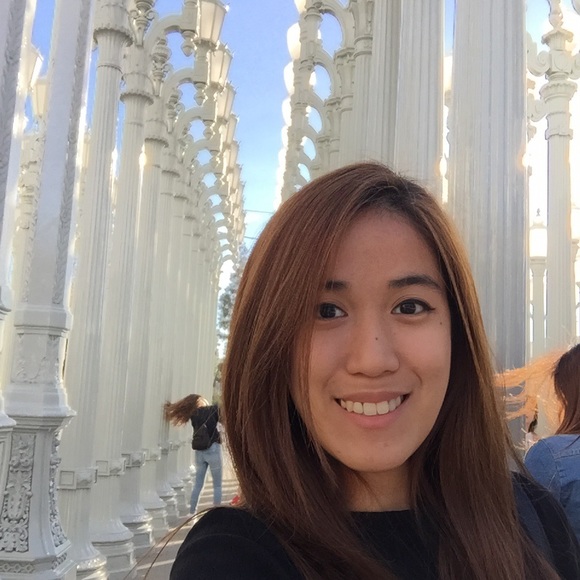 Profile Picture of Pauline Isip (@pinkyplini) on Poshmark