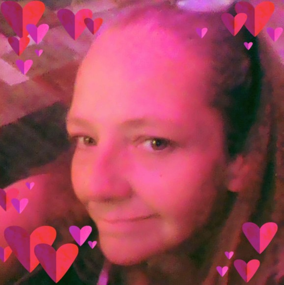 Profile Picture of Ang Harger (@ang_harger) on Poshmark