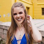 Profile Picture of deb thomas 🎠 (@deborathomass) on Instagram