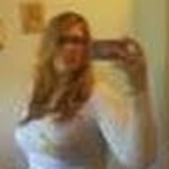 Profile Picture of Kiowa Henry (@kiowahenry) on Poshmark